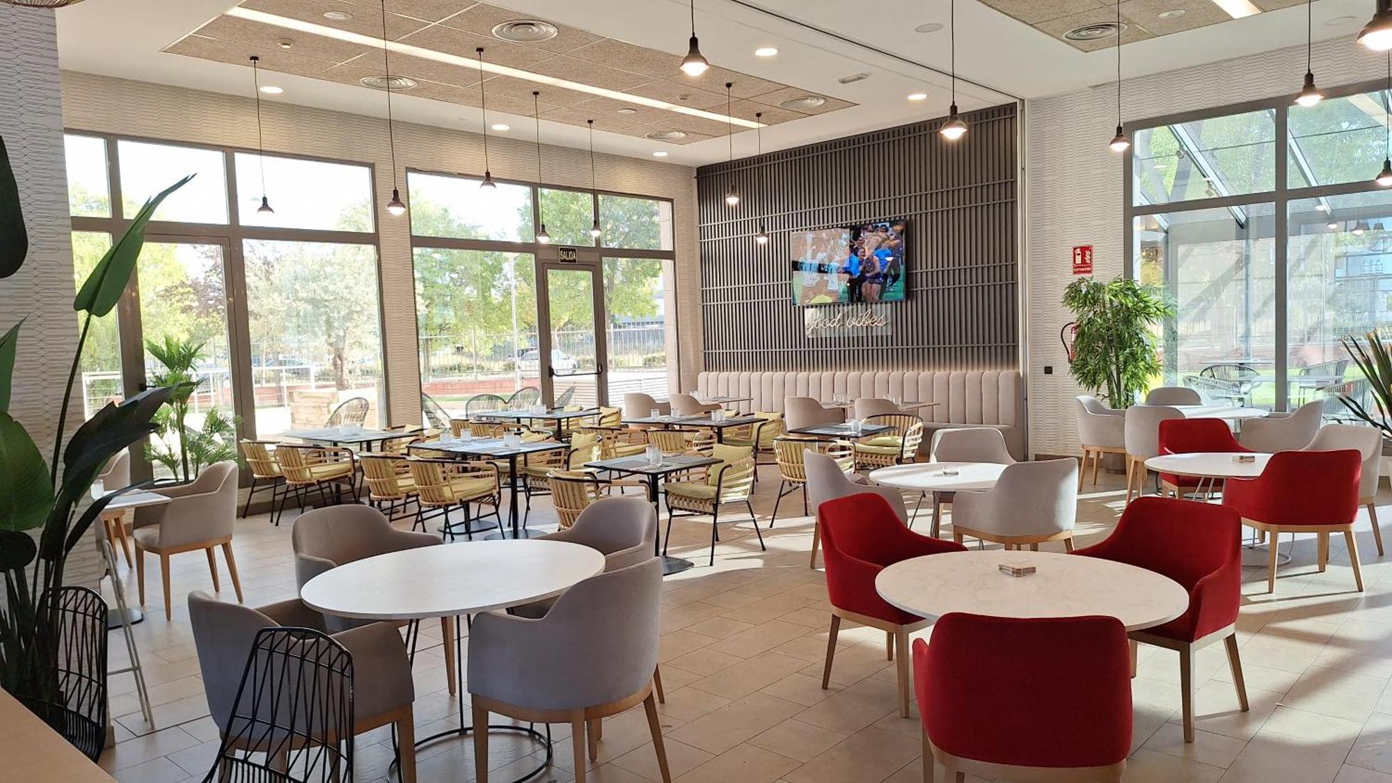 Ramada By Wyndham Madrid Getafe Ξενοδοχείο Εξωτερικό φωτογραφία