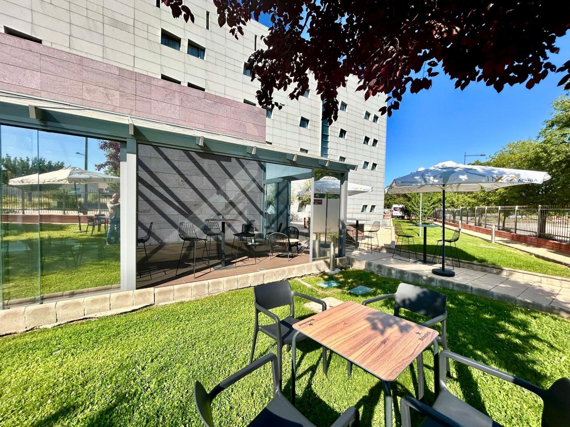 Ramada By Wyndham Madrid Getafe Ξενοδοχείο Εξωτερικό φωτογραφία