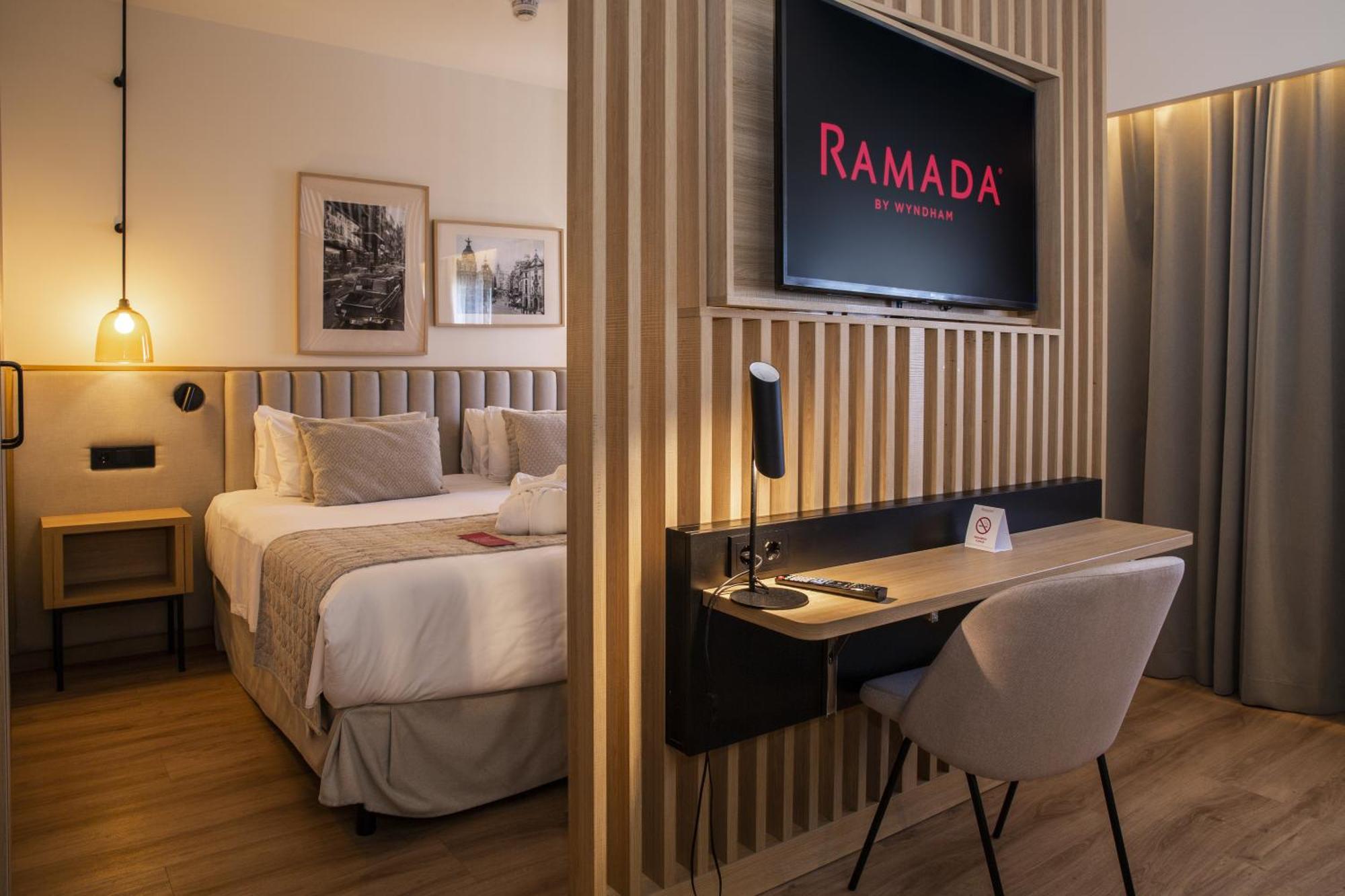 Ramada By Wyndham Madrid Getafe Ξενοδοχείο Εξωτερικό φωτογραφία