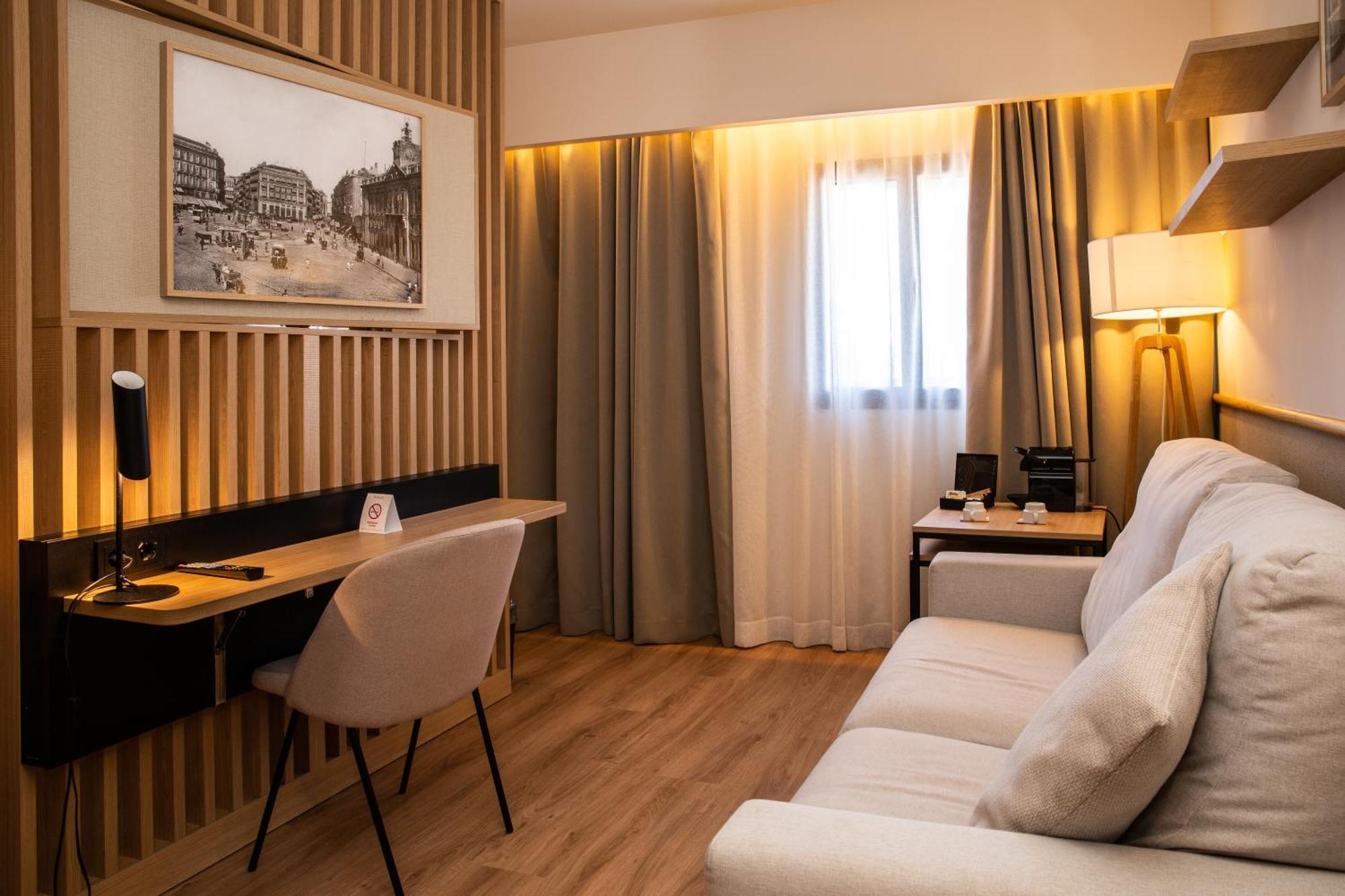 Ramada By Wyndham Madrid Getafe Ξενοδοχείο Εξωτερικό φωτογραφία