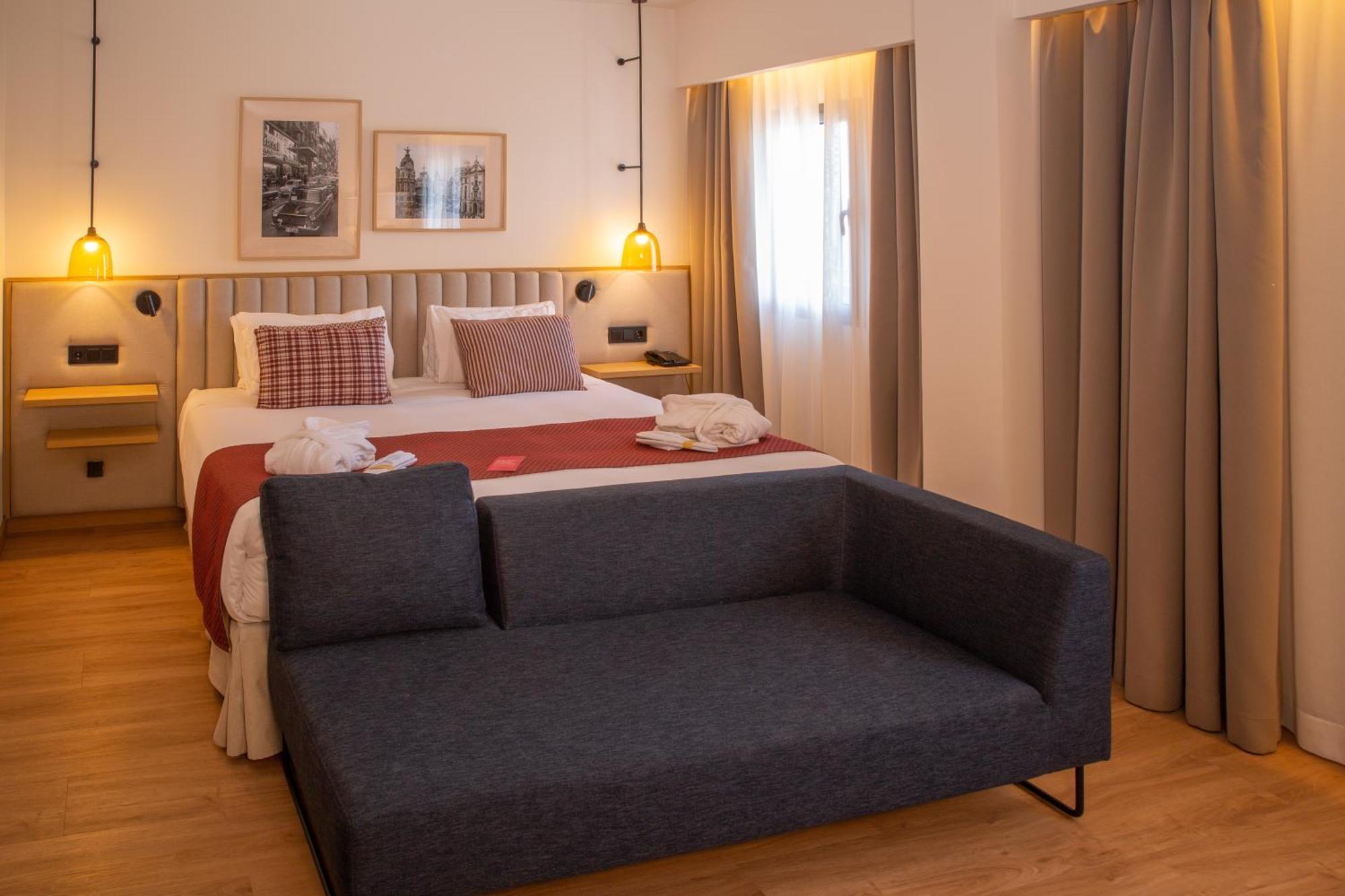Ramada By Wyndham Madrid Getafe Ξενοδοχείο Εξωτερικό φωτογραφία
