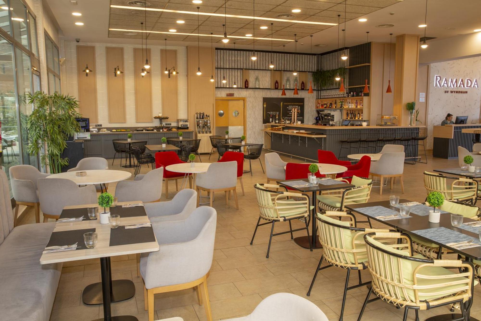 Ramada By Wyndham Madrid Getafe Ξενοδοχείο Εξωτερικό φωτογραφία