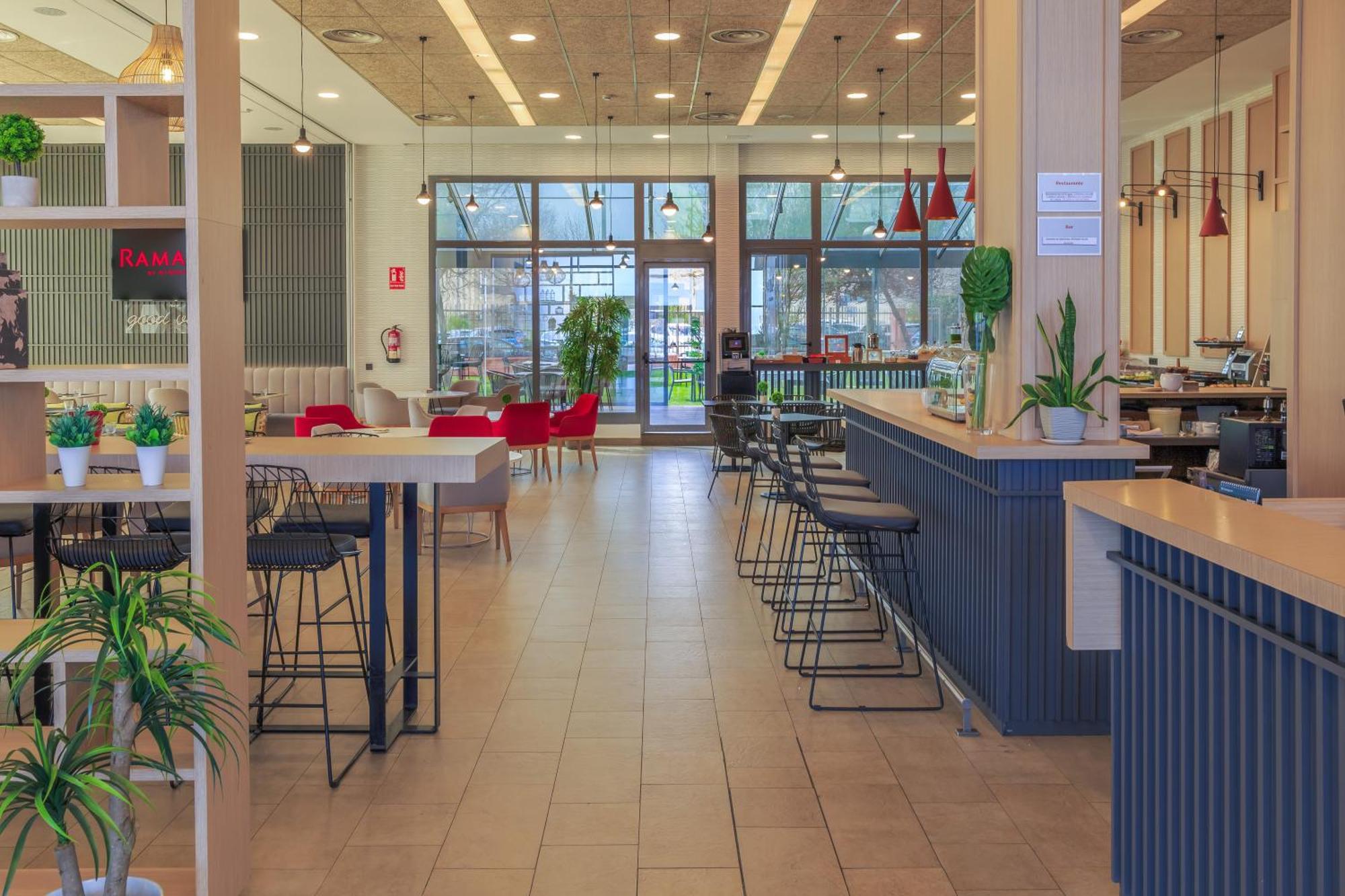 Ramada By Wyndham Madrid Getafe Ξενοδοχείο Εξωτερικό φωτογραφία